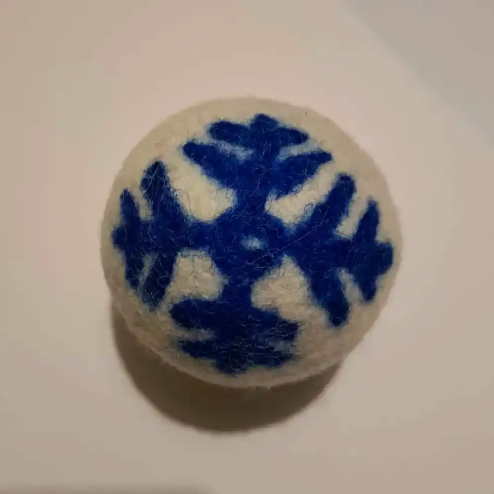 Dryer Ball Snow Flake copy.webp